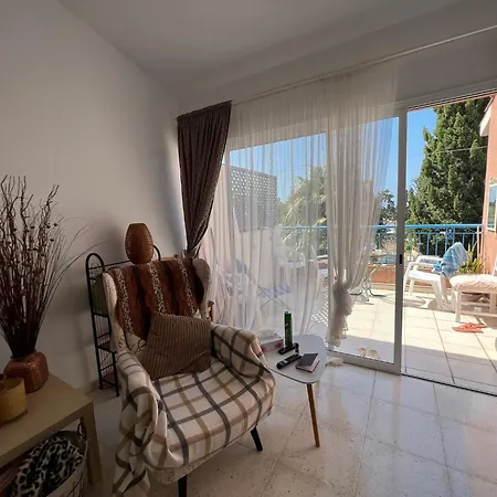 Natalia's 1 Bedroom Apartemnt 公寓 Paphos