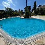דירה Natalia's 1 Bedroom Apartemnt פאפוס